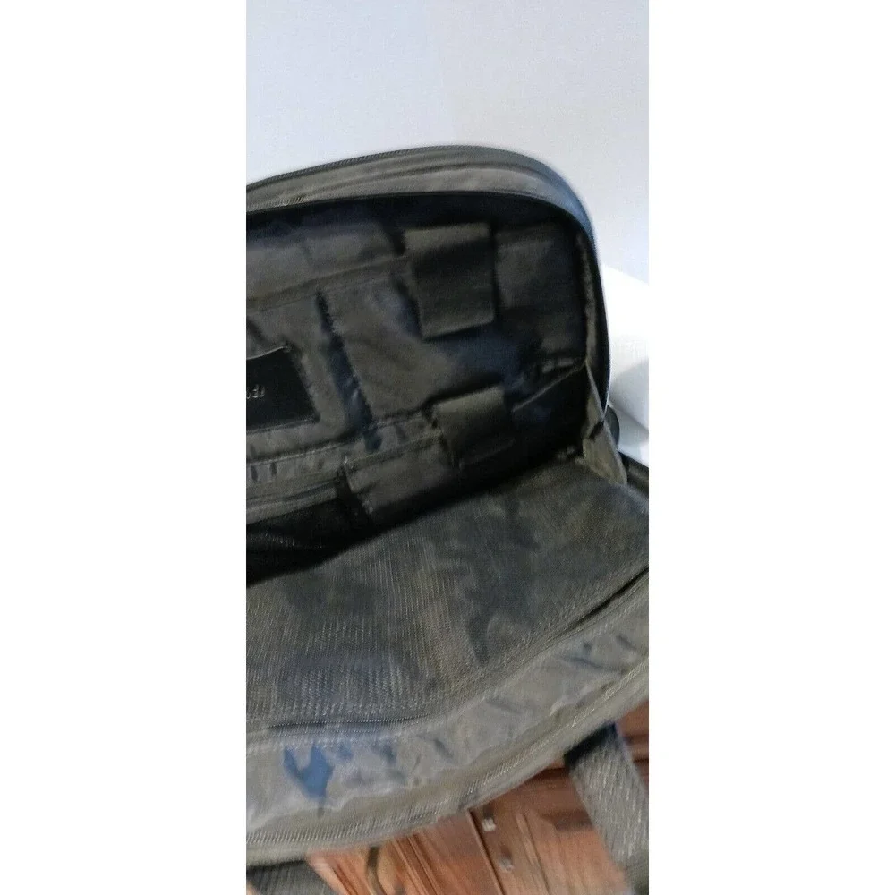 Mobile Edge Bring It On Scan‎ Fast Corporate Laptop Briefcase Black 15.4